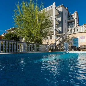  Apartman Mara